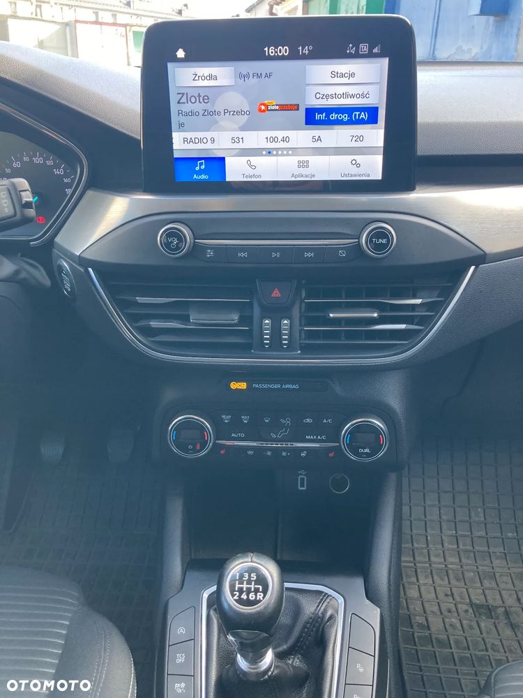 Ford Focus 1.0 EcoBoost Titanium - 6