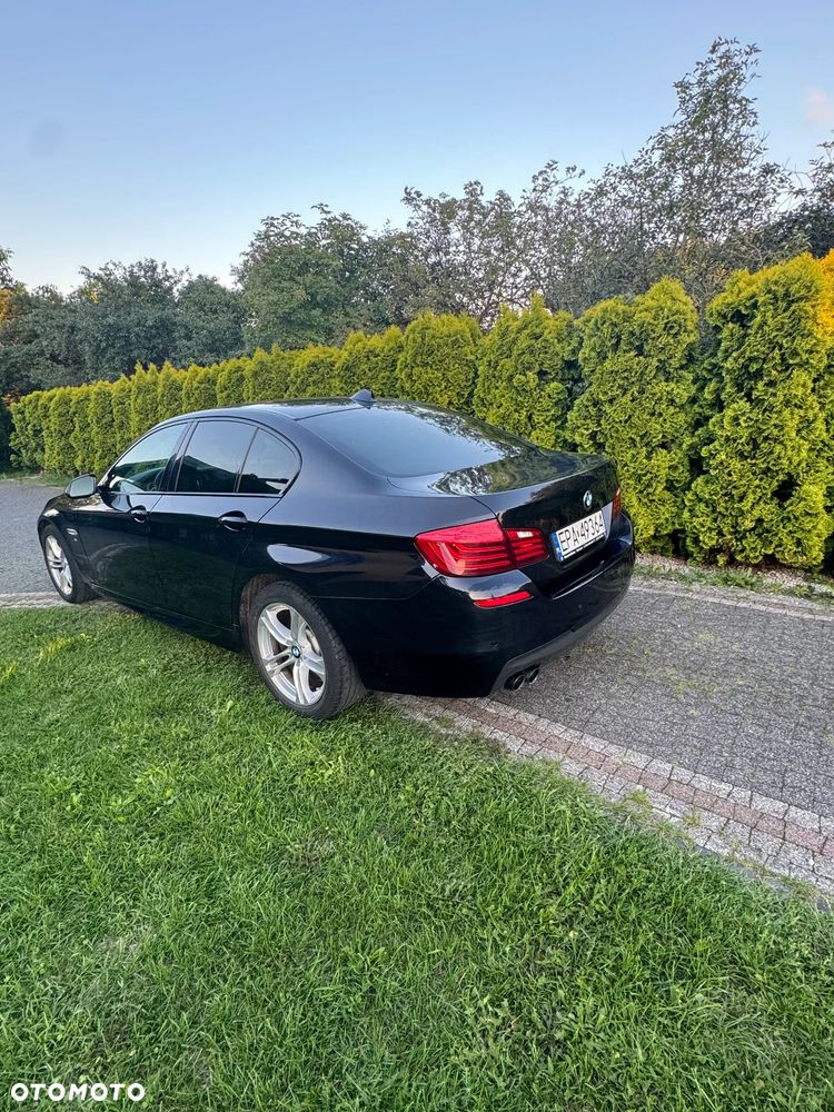 BMW Seria 5 520d xDrive - 16
