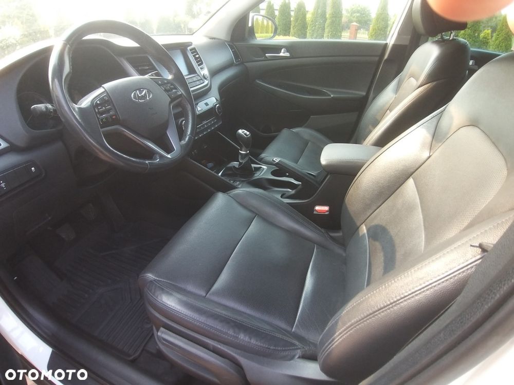 Hyundai Tucson - 16