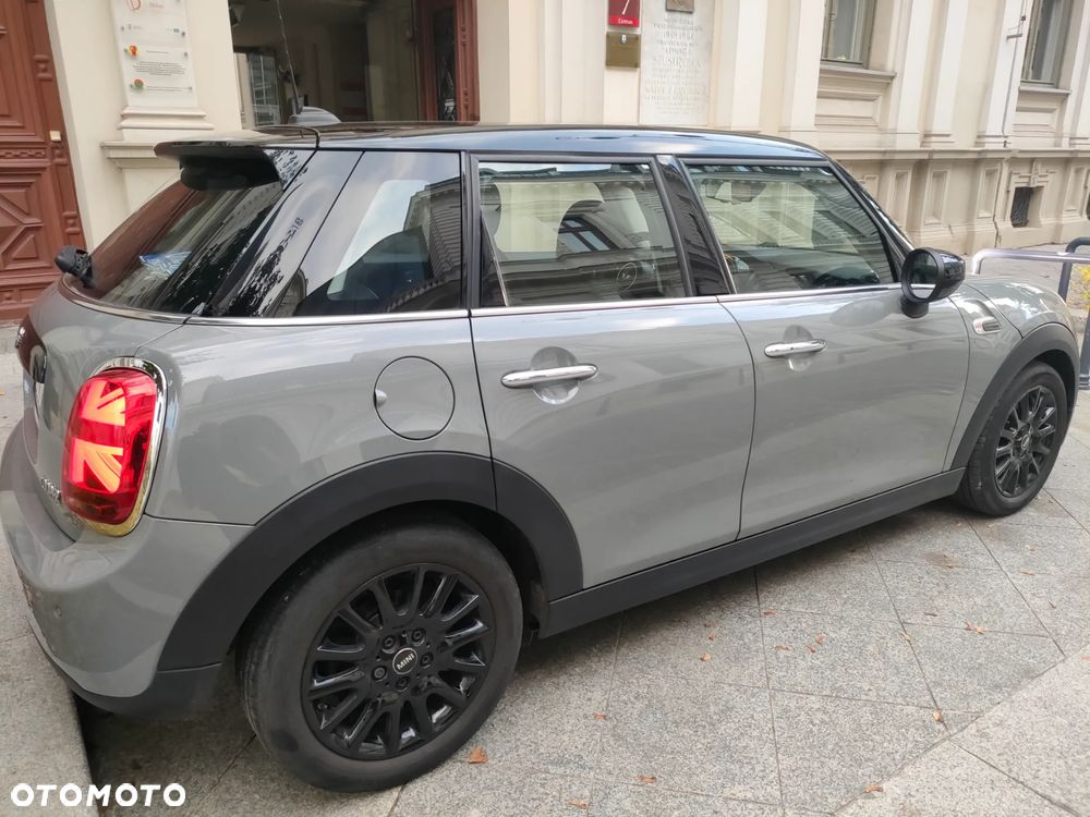 MINI Cooper Standard - 4