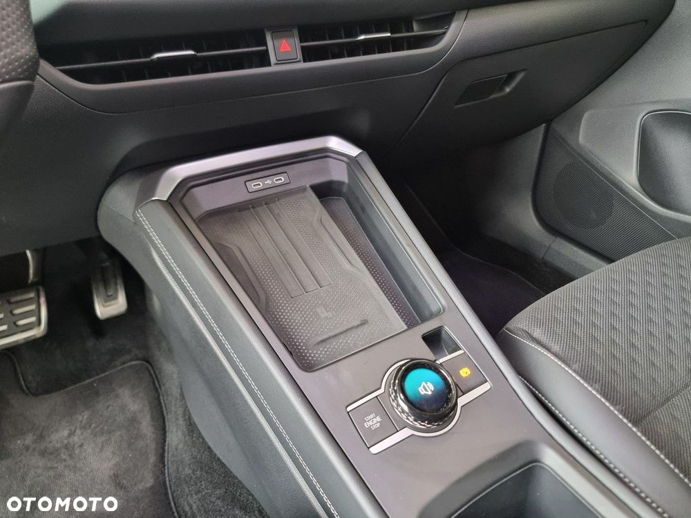 Volkswagen T-Roc 1.5 eTSI R-Line DSG - 19