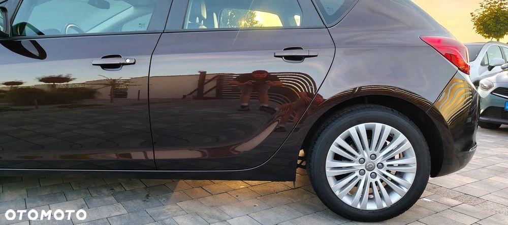Opel Astra 1.6 ENERGY - 11