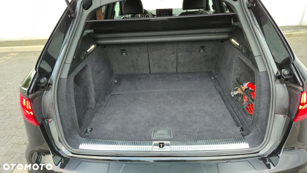 Audi A4 Avant 30 TDI S tronic - 26