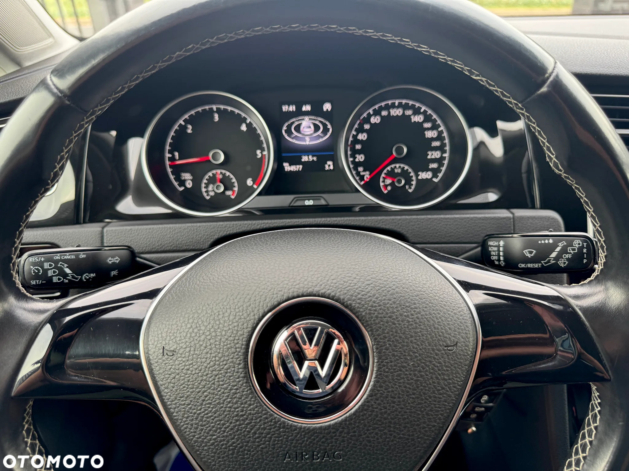 Volkswagen Golf 1.6 BlueTDI Cup - 15