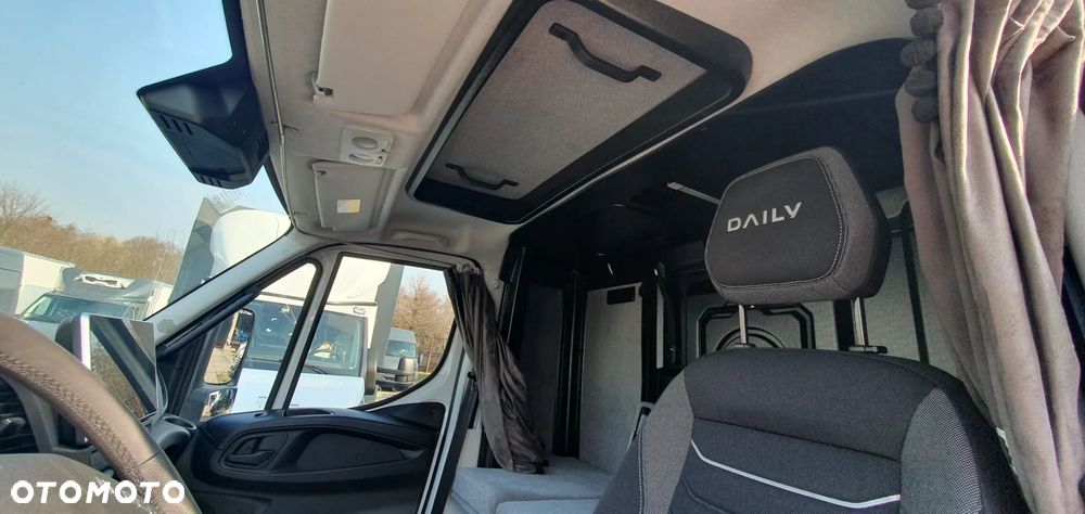 Iveco 70C18A8 Automat - 13