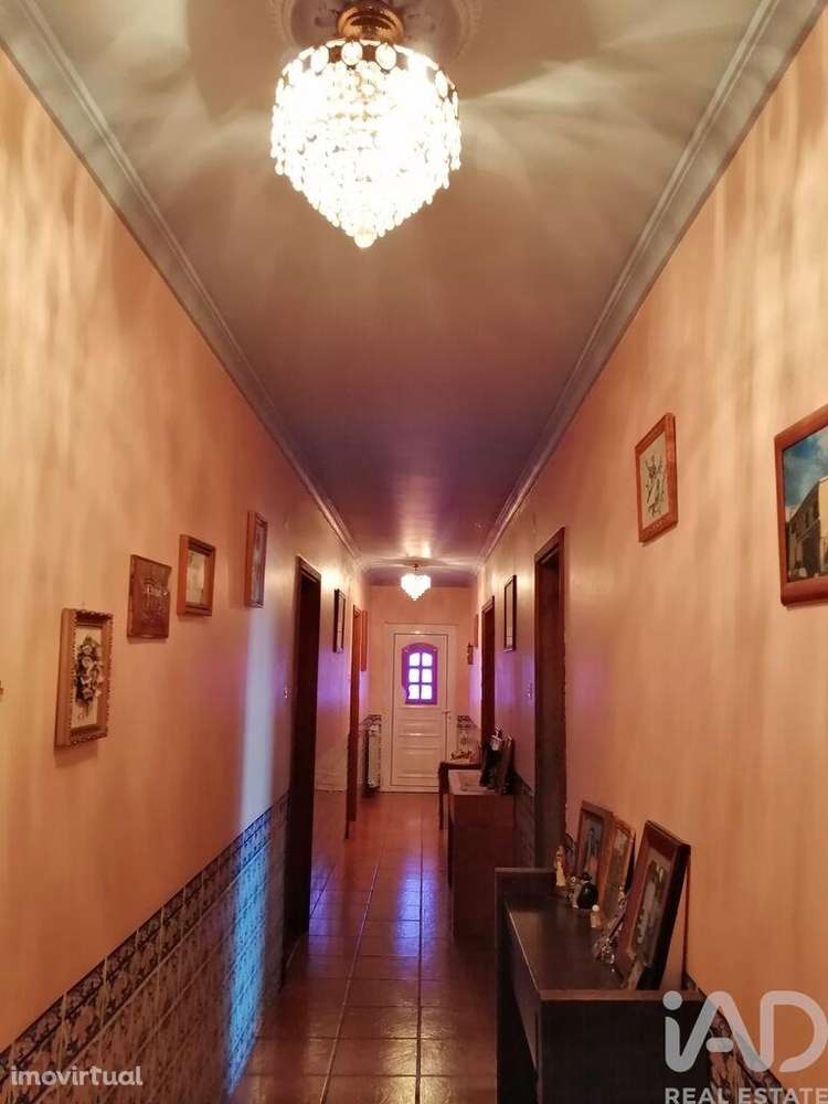 Prédio T4 em Loivos e Póvoa de Agrações de 550,00 m2 - Grande imagem: 4/19