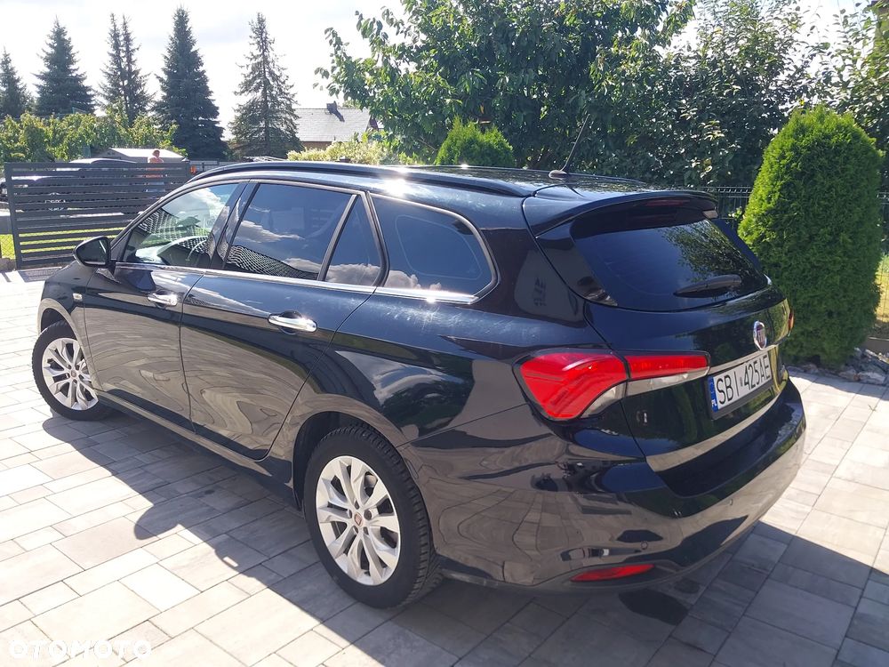 Fiat Tipo 1.6 MultiJet 16v Lounge DDCT - 4