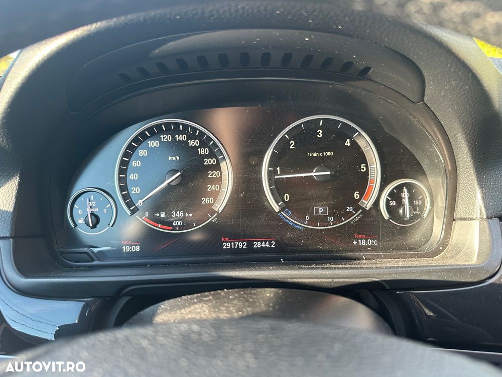 BMW Seria 5 525d xDrive Aut. - 14