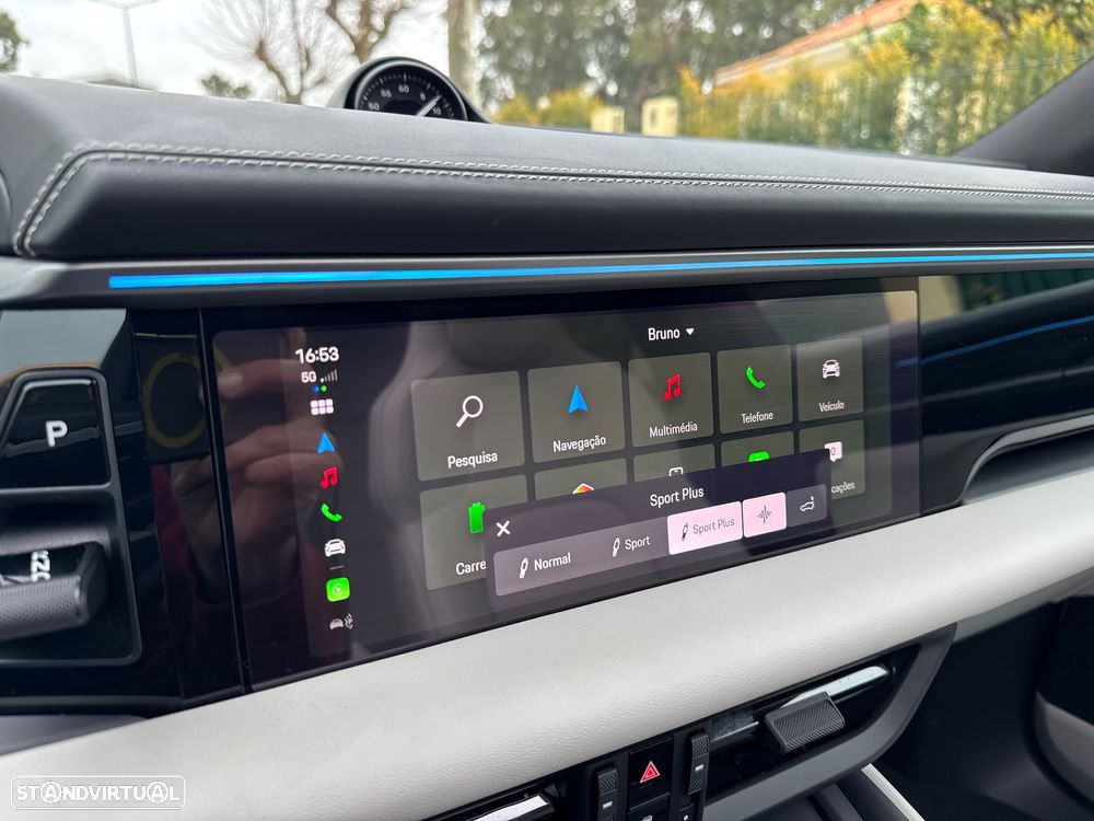 Porsche Macan Electric 4 - 50