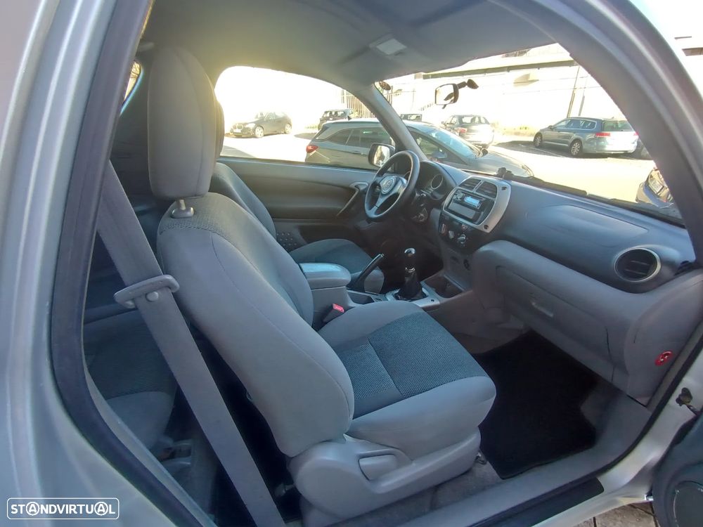 Toyota RAV4 4x2 Edition - 17