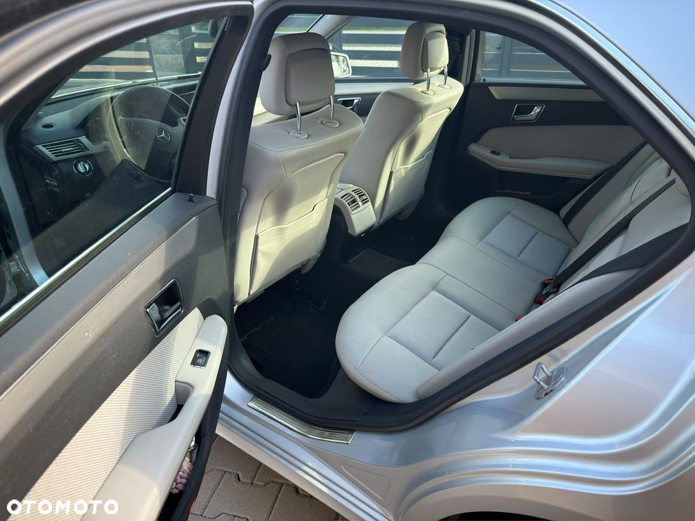 Mercedes-Benz Klasa E 250 CDI DPF BlueEFFICIENCY Avantgarde - 7