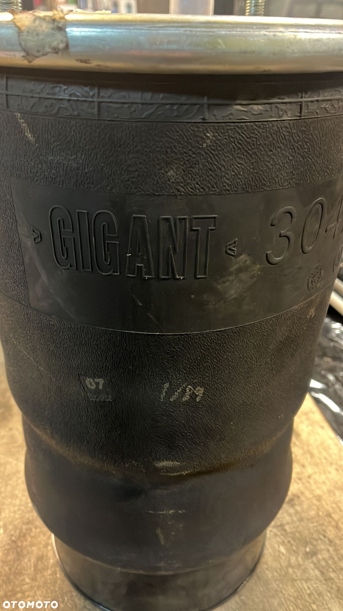 PODUSZKA  MIECH OSI ZAWIESZENIA GIGANT 00166271 - 3