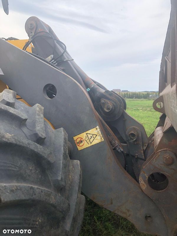 Volvo L120 - 34
