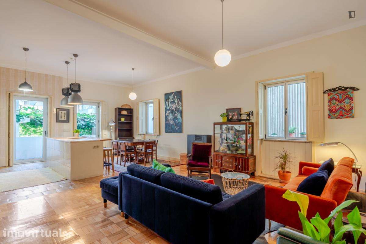 Apartamento com 2 quartos - localizado em Paranhos Porto - Grande imagem: 2/20