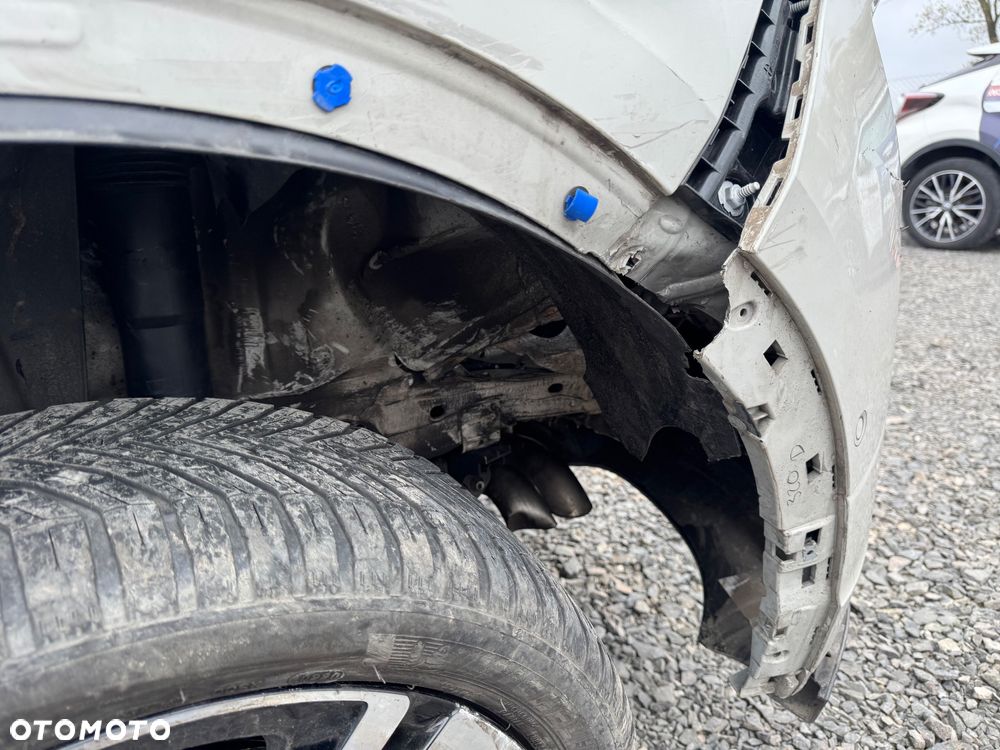 Volkswagen T-Roc 2.0 TDI SCR 4MOTION DSG R-Line - 21