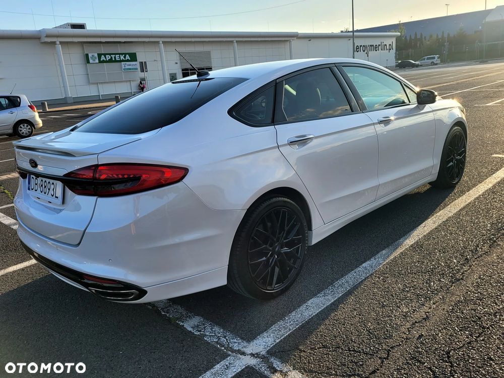 Ford Fusion - 20