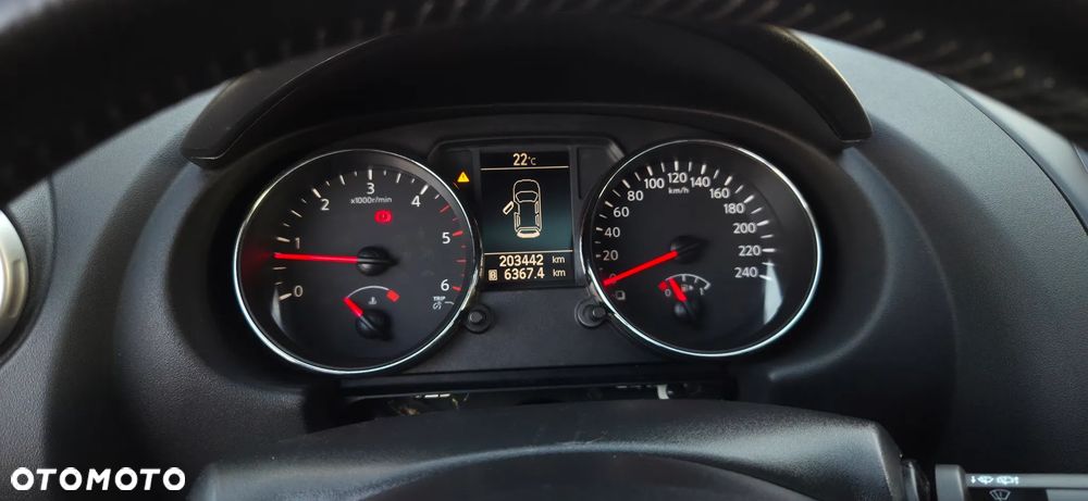 Nissan Qashqai 2.0 dCi DPF tekna - 27