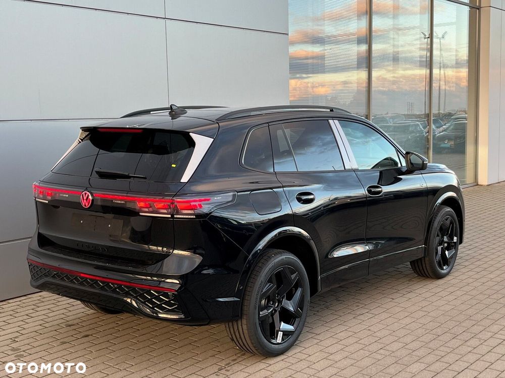 Volkswagen Tiguan - 5