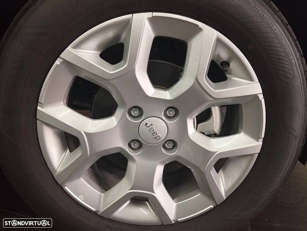 Jeep Avenger 1.2 GSE T3 Altitude - 9