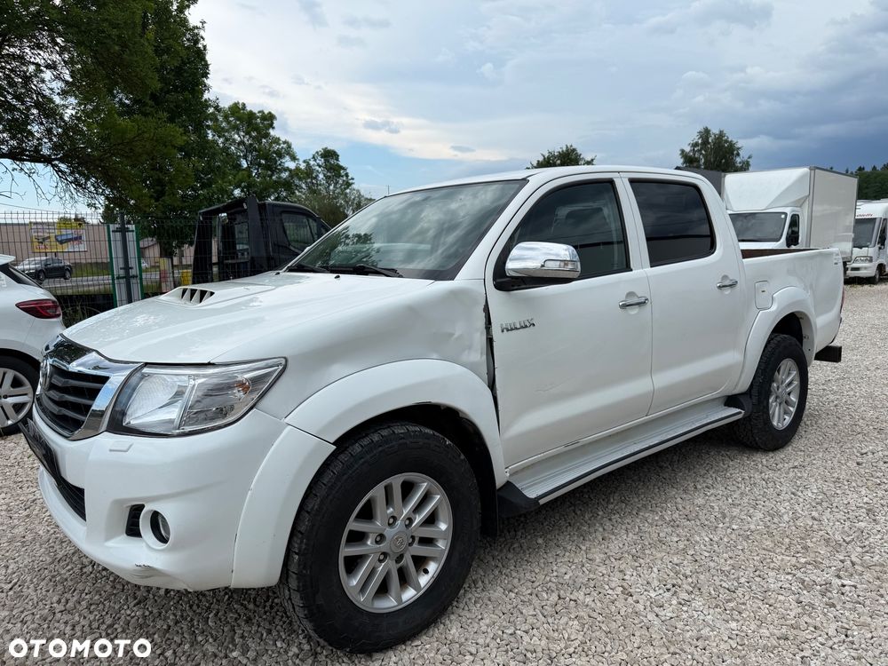 Toyota Hilux - 25