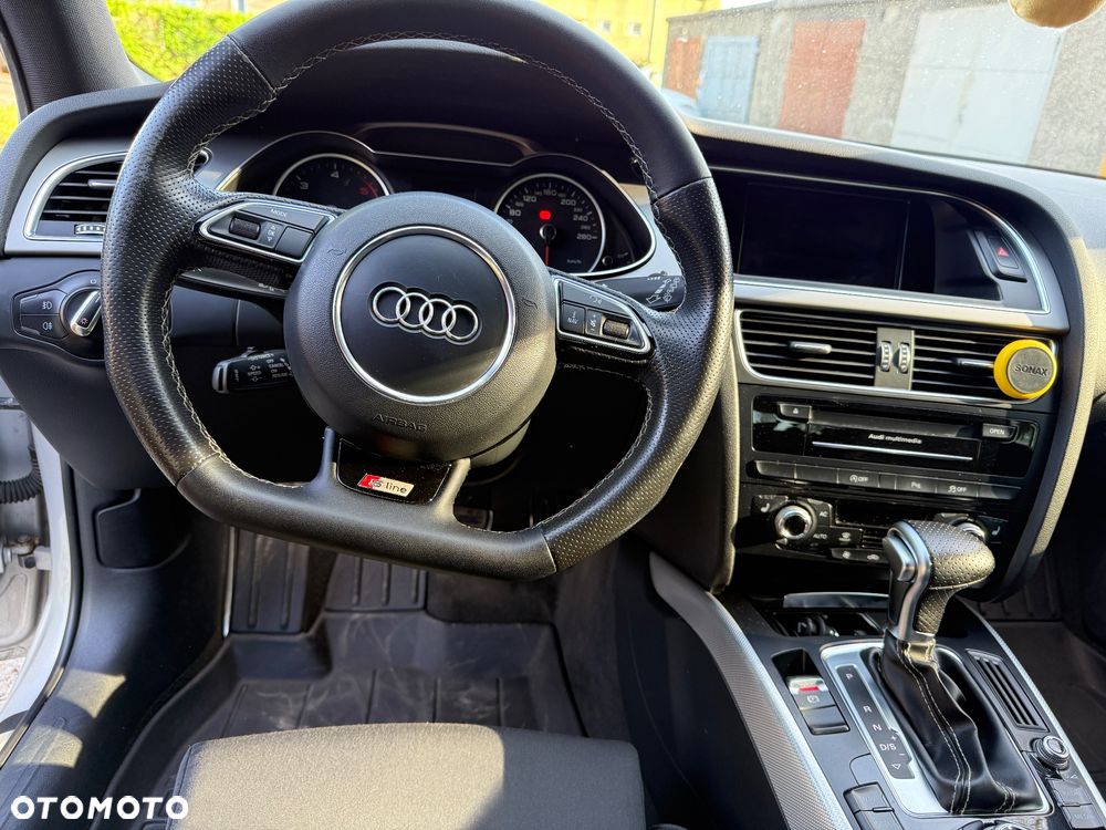 Audi A4 Avant 2.0 TDI Quattro S tronic - 8