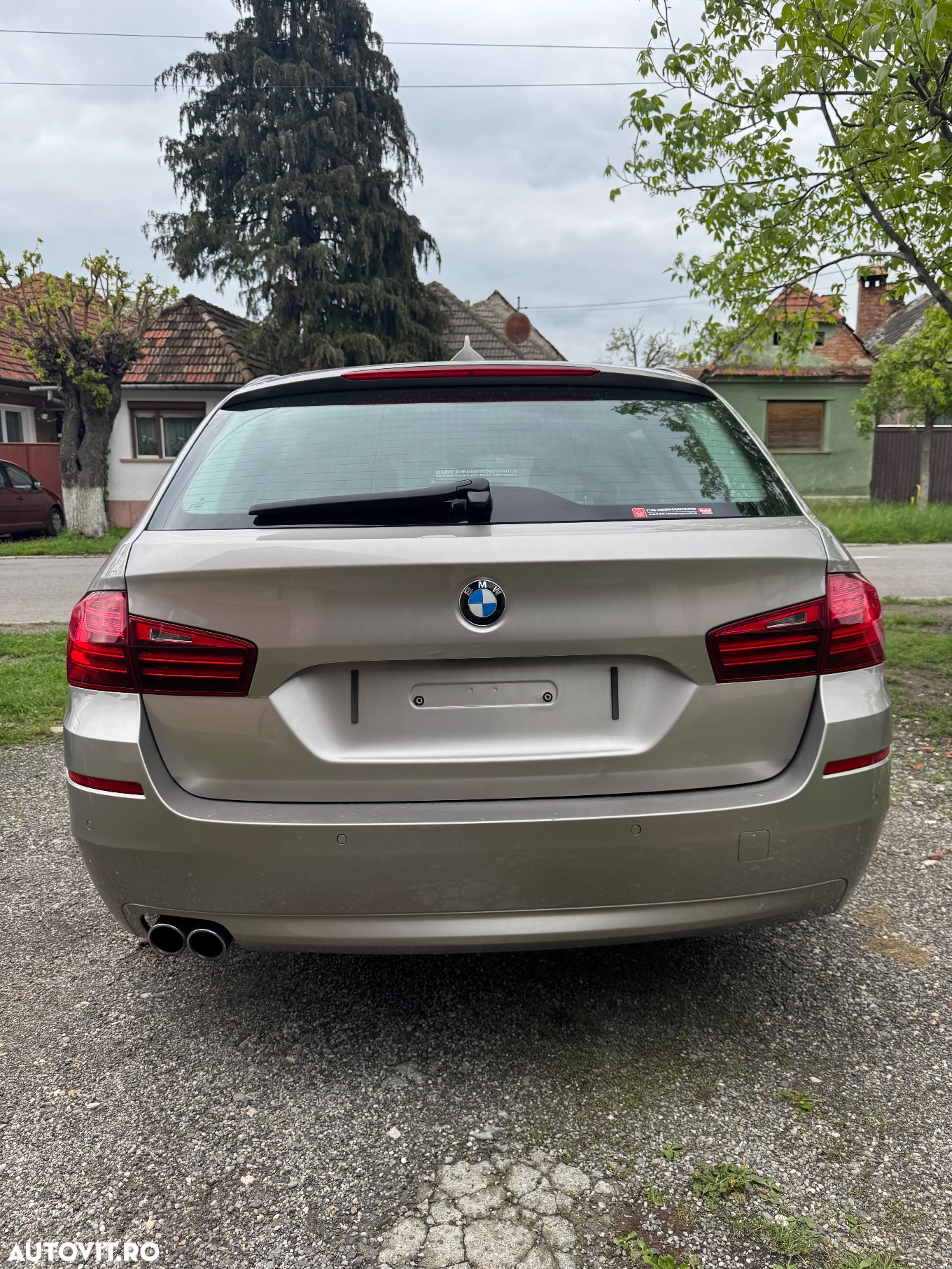 BMW Seria 5 525d Touring Sport-Aut. - 4