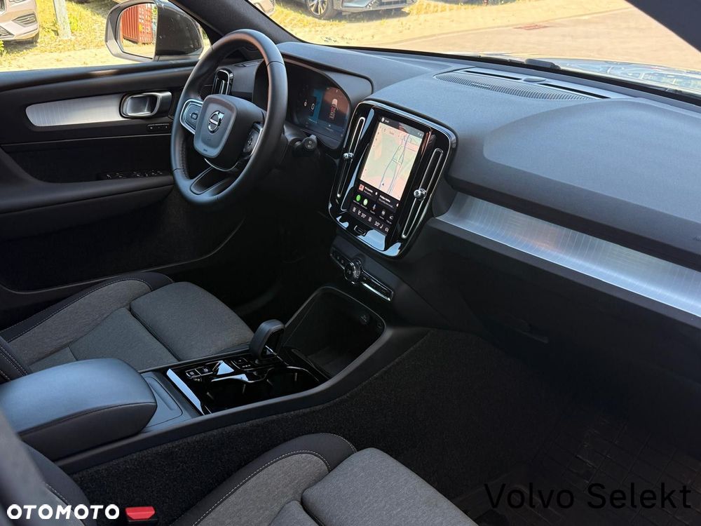 Volvo XC 40 B3 Plus Dark - 13
