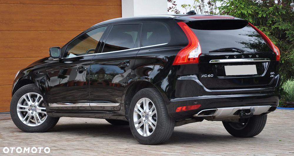 Volvo XC 60 D5 AWD Geartronic Summum - 7
