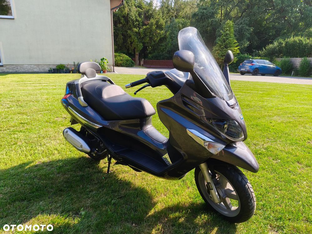 Piaggio Xevo - 1