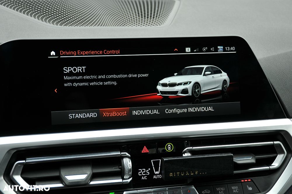 BMW Seria 3 330e Aut. M Sport - 25