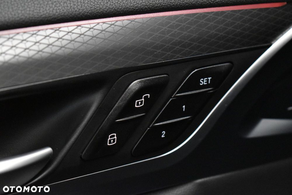 BMW X4 xM40d mHEV - 9