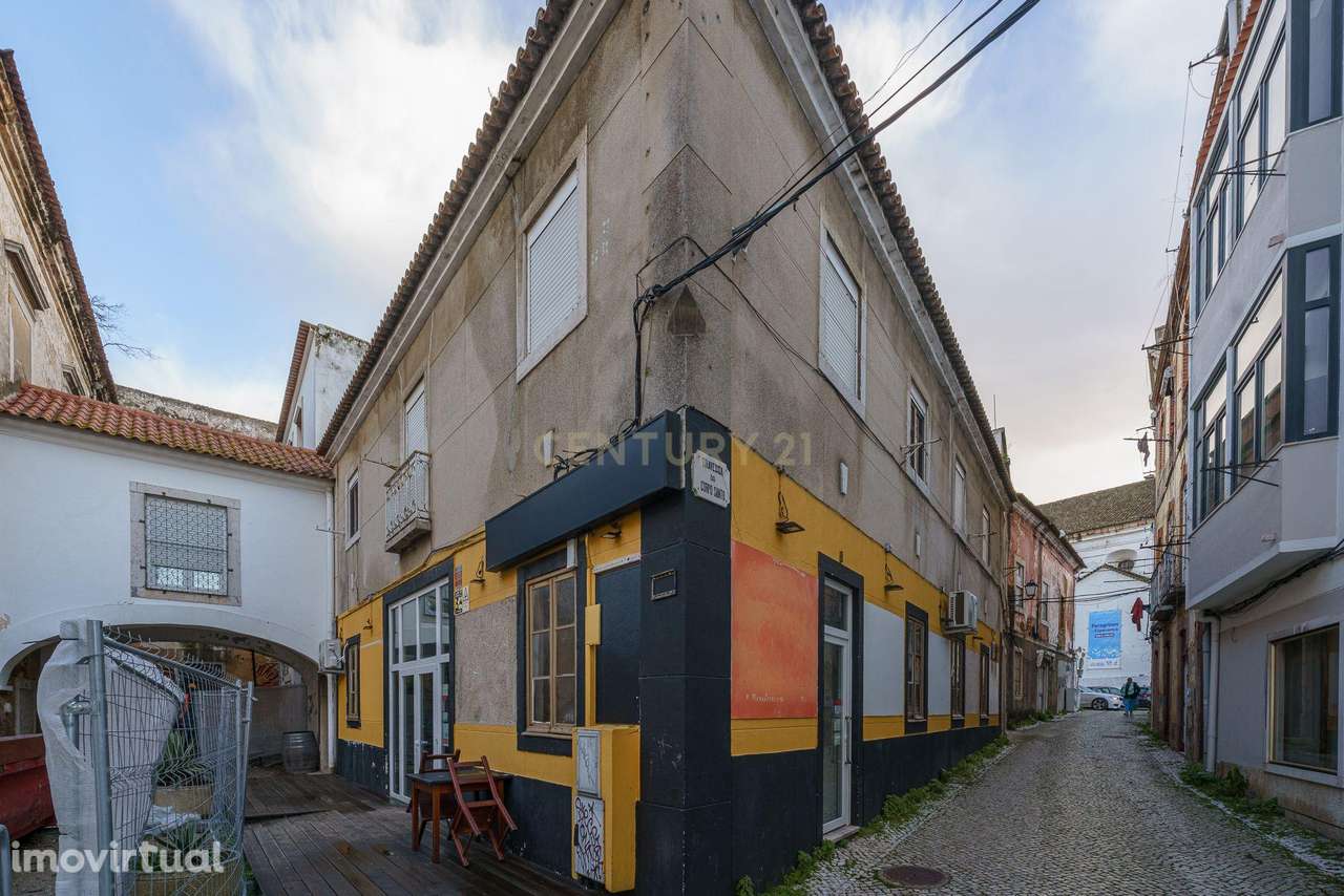 APARTAMENTO T6 NO CORAÇÃO DA CIDADE, EM SETÚBAL - Grande imagem: 2/24