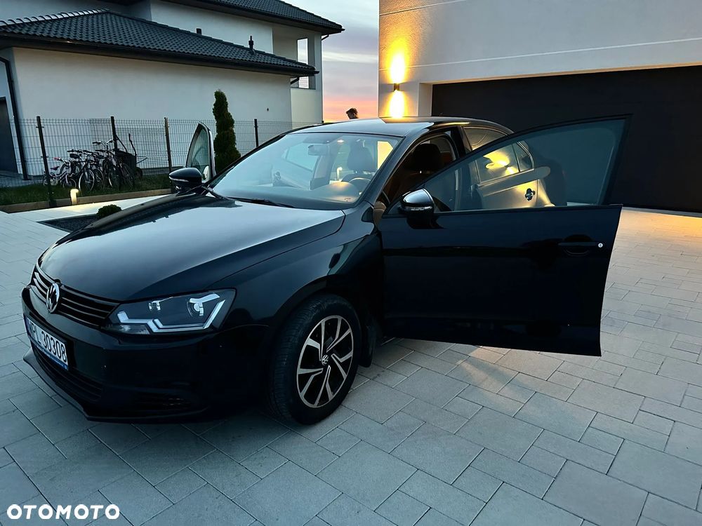 Volkswagen Jetta 1.6 TDI BMT Comfortline - 10