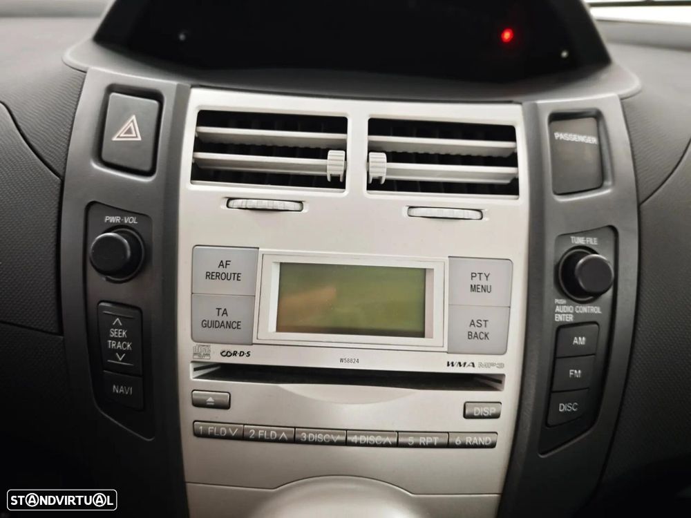 Toyota Yaris 1.0 VVT-i Comfort - 8
