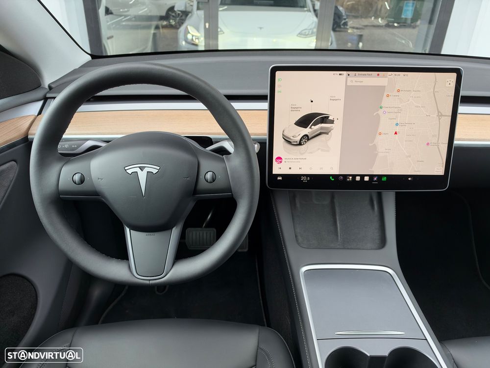 Tesla Model Y Long Range Dual Motor AWD - 18