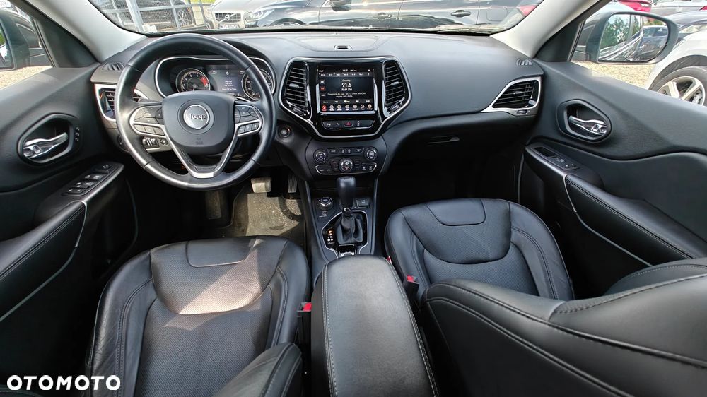 Jeep Cherokee - 12
