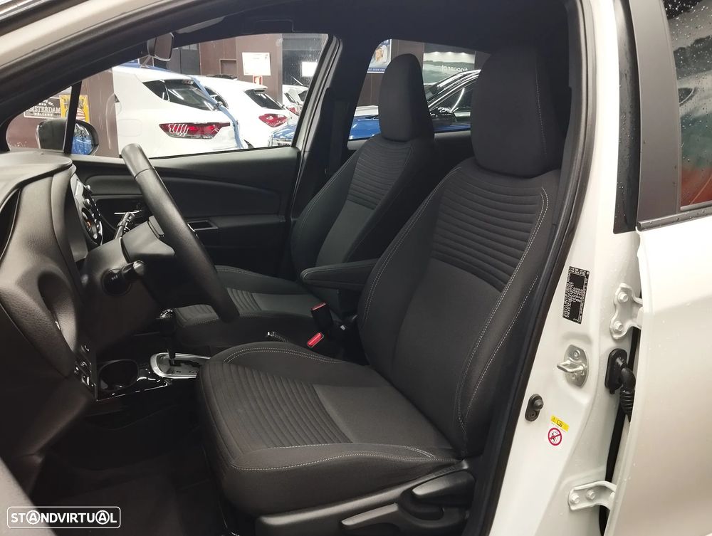 Toyota Yaris 1.5 HSD Square Collec.White - 17