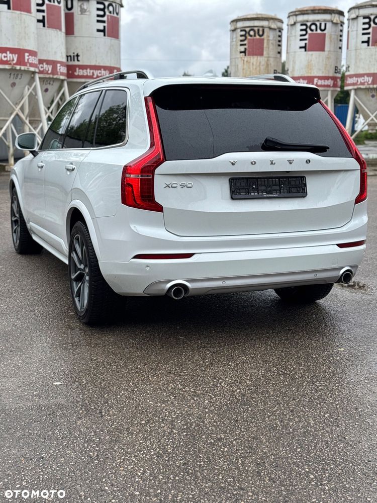 Volvo XC 90 D5 SCR AWD Momentum 7os - 9