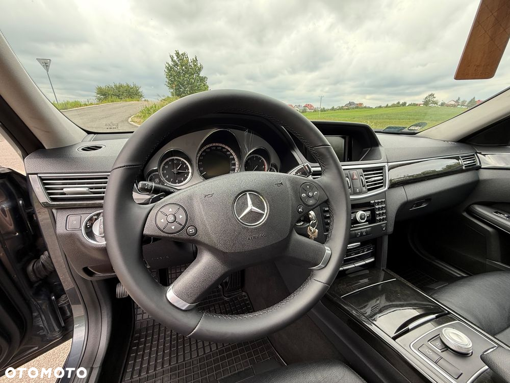 Mercedes-Benz Klasa E 350 T CDI DPF BlueEFFICIENCY 7G-TRONIC Avantgarde - 9