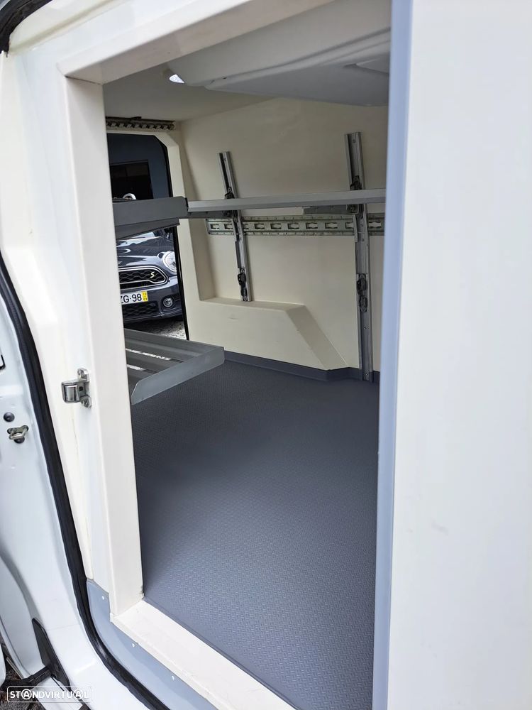 Opel Vivaro-e 75 KWH MWB Isotermica Frigorifica Congelação - 21