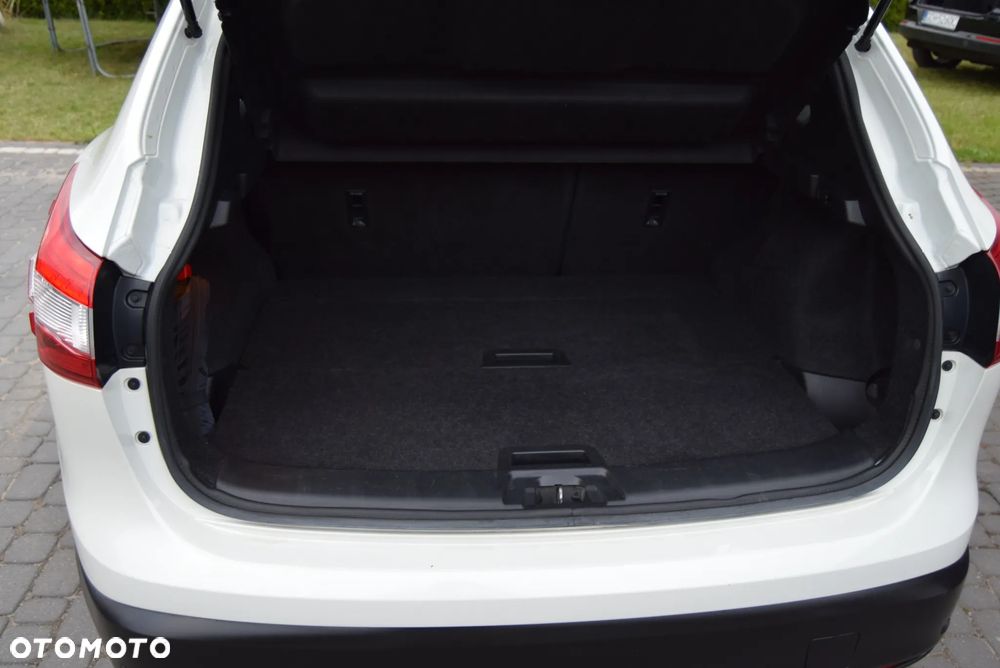 Nissan Qashqai 1.2 DIG-T N-Vision - 18