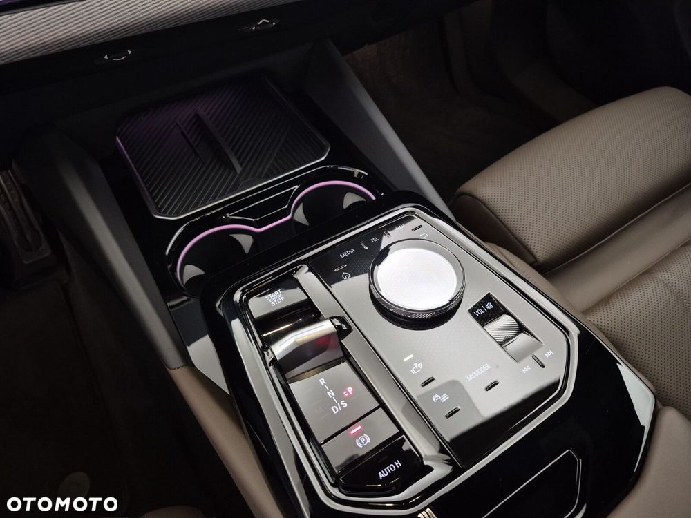 BMW Seria 5 520d mHEV M Sport - 25