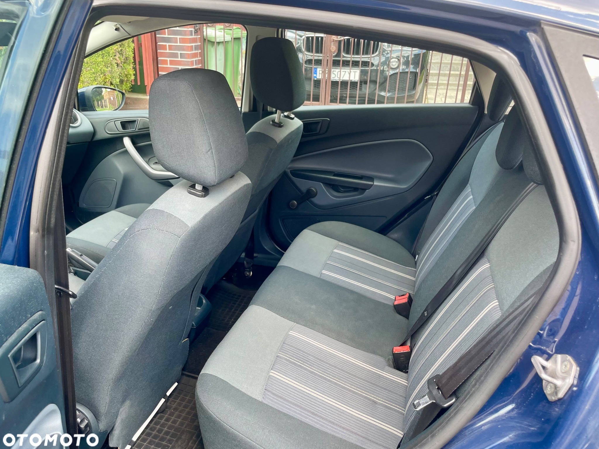 Ford Fiesta 1.4 TDCi Ambiente - 14
