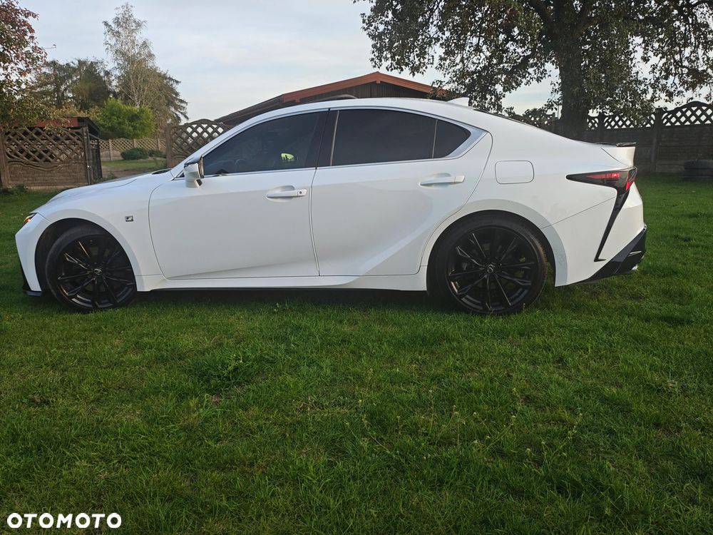 Lexus IS - 25