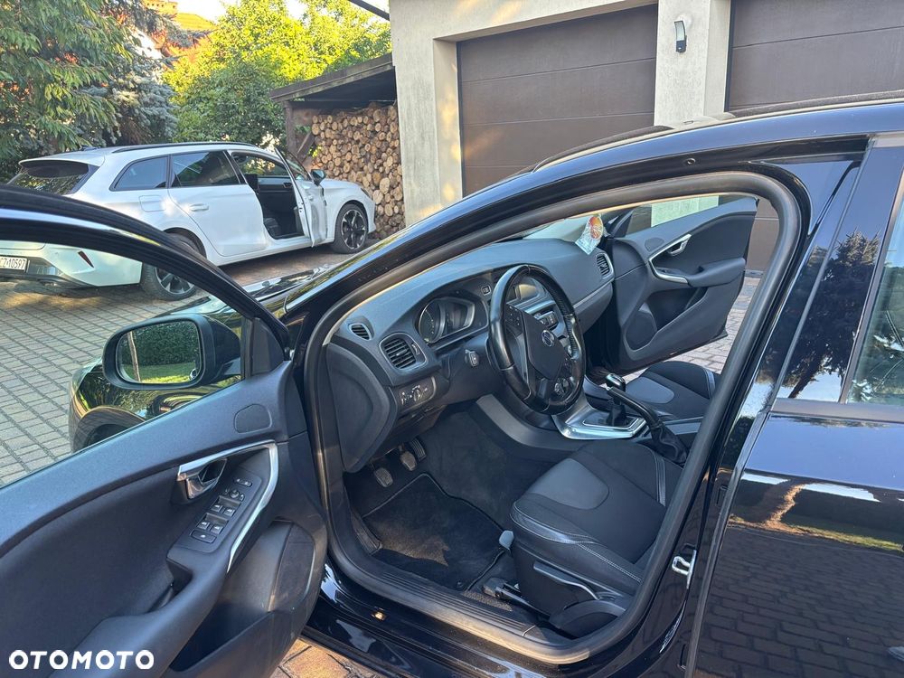 Volvo V40 D4 Momentum - 10