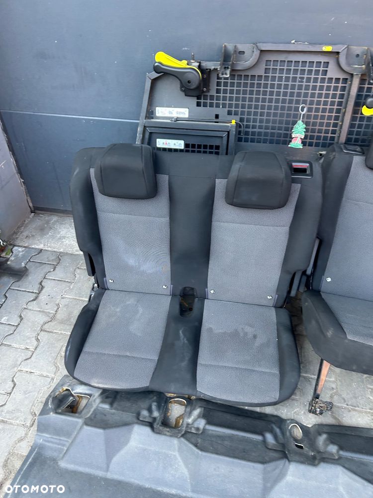 Toyota Proace City fotel fotele kanapa zabudowa kratka Berlingo IV Partner IV Rifter Combo C Doblo III Dubel kabina - 7