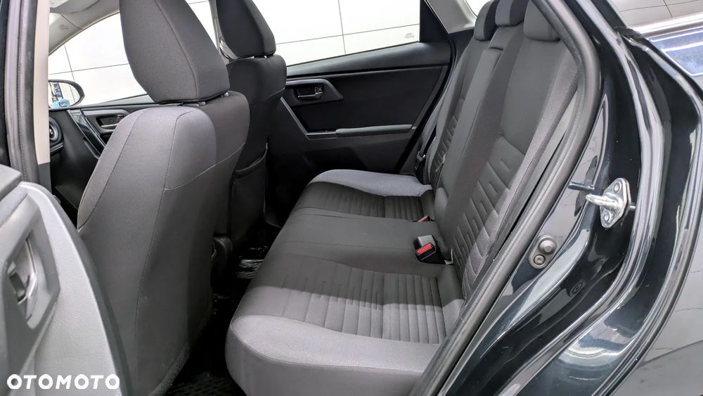 Toyota Auris Hybrid 135 Comfort - 11