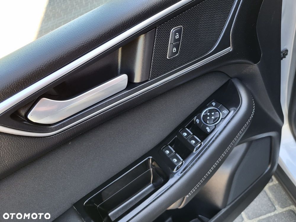 Ford Galaxy 2.0 TDCi Titanium PowerShift - 15