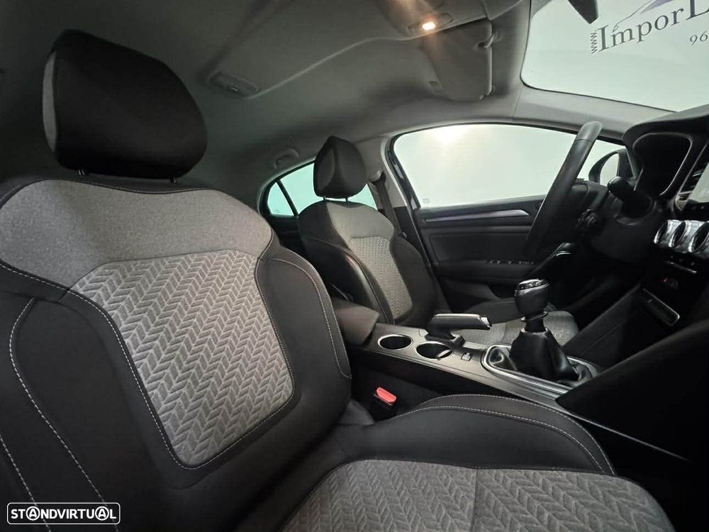 Renault Mégane 1.5 Blue dCi Limited - 12