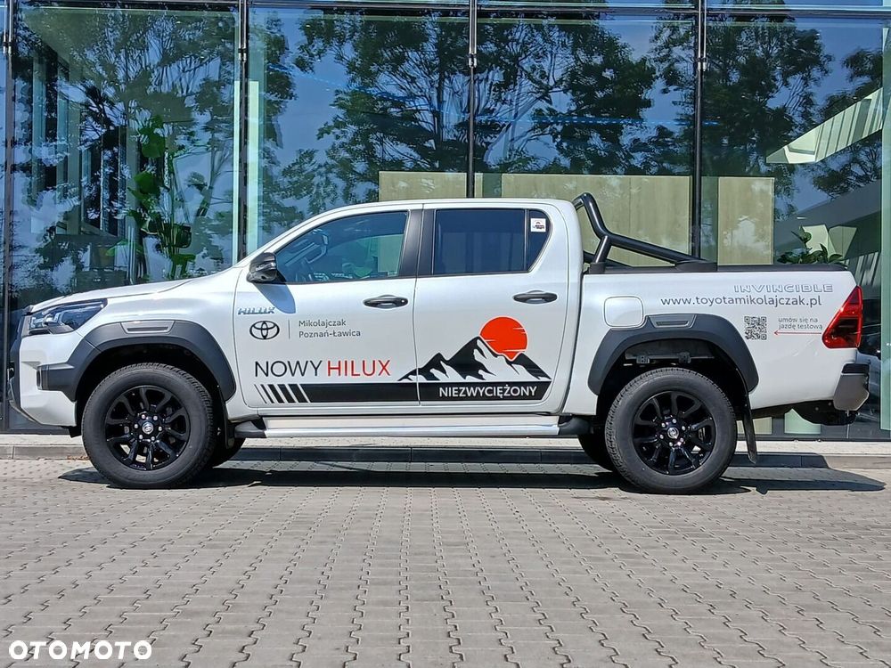 Toyota Hilux 2.8 D-4D mHEV Double Cab Invincible 4x4 - 3